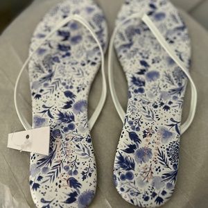 Sandals, brand new